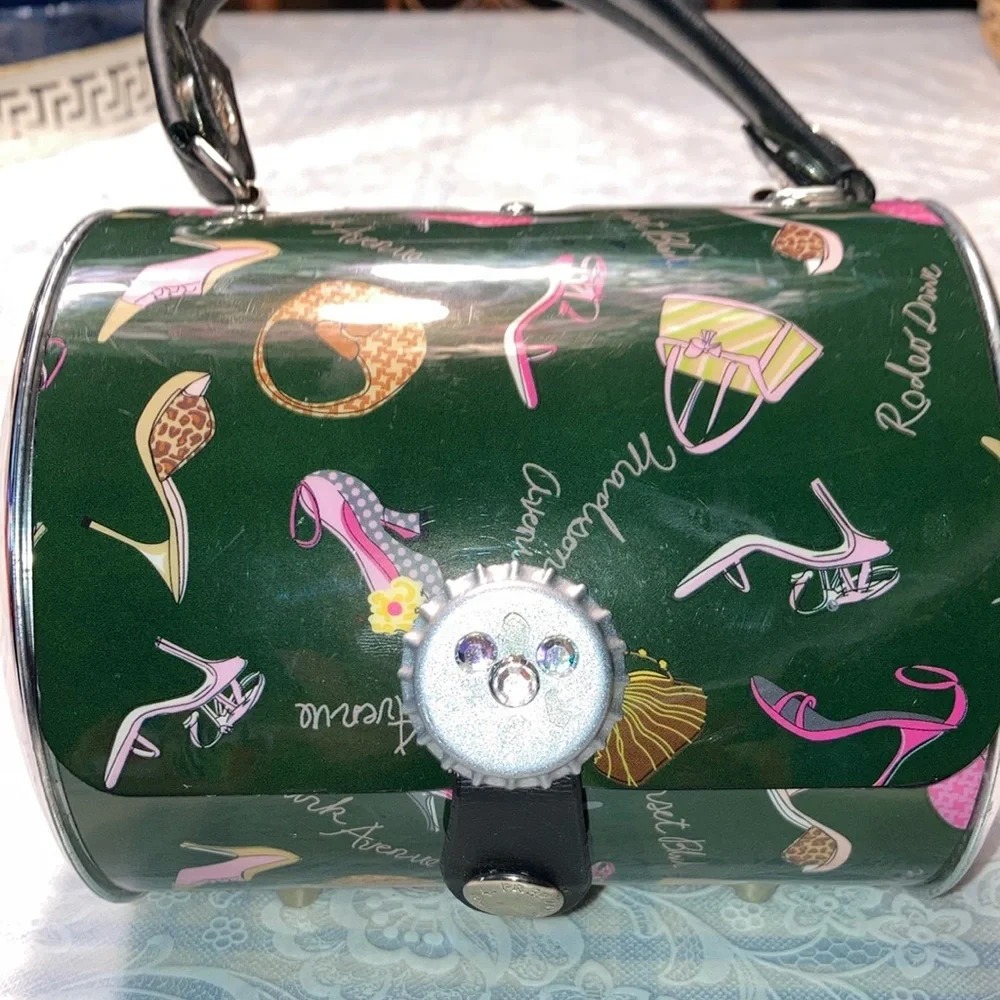 NWT Prezzo Unique & chic purse w/handbags and high heels.  $30 - Picture 10 of 10